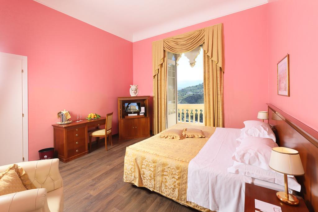 Excelsior Palace Hotel Taormina Esterno foto